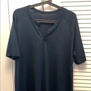 Lululemon Men’s Metalvent Henley Button Up - XL